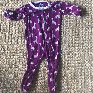 Kickee pants giraffes pjs 0-3mo